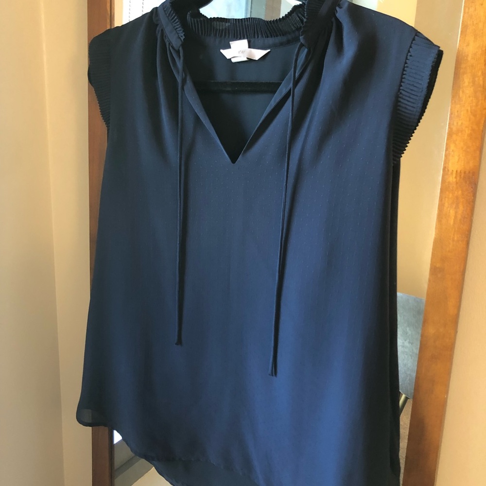 HM navy size S ruffle string tie sleeveless blouse